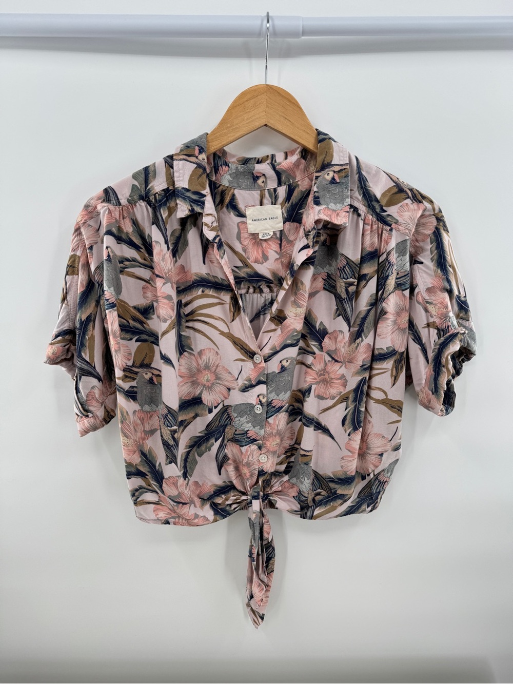 AE American Eagle Tropical Hawaiian Button Up Tie Front Top Medium